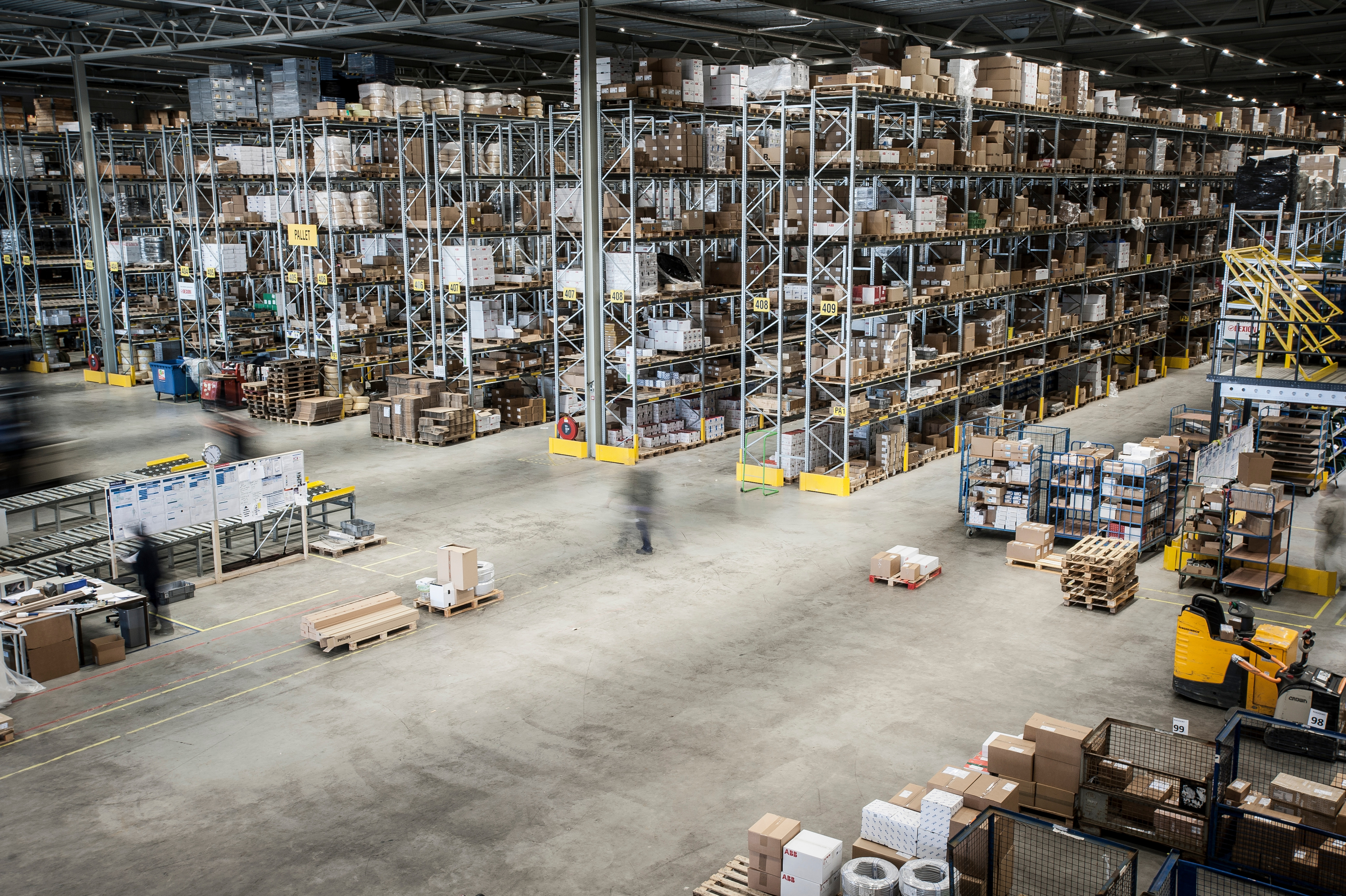 Robot stores: the automation of warehouses